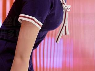 AISS爱丝(黄金版) - 小哲的在线女神画像，图片多到让我闪烁不定，值得一看吗？