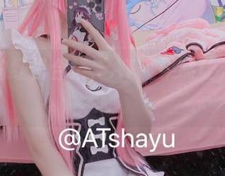 网盘里的红裙合集，AT鲨果然让人垂涎欲滴。