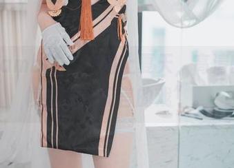 “当Bambi(밤비)遇上夏天，高清的每一帧都在讲无言的戏”。