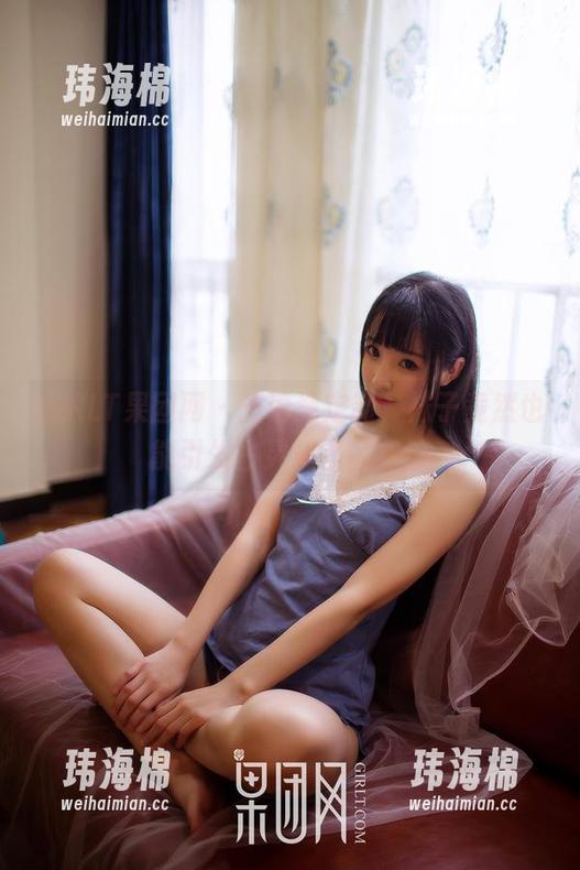 GIRLT果团网 - 王语纯定制，袜子竟然也能引发古灵精怪的想法-玮海棉
