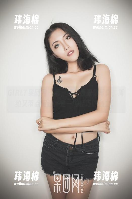 GIRLT果团网 - 看,裴希西眼镜写真,简约又带点叛逆,是一种轻巧的魅力。-玮海棉 GIRLT果团网 - 看,裴希西眼镜写真,简约又带点叛逆,是一种轻巧的魅力。-玮海棉
