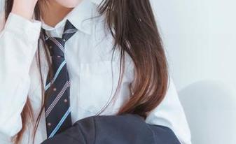 浓缩版肥宅少女，喵糖映画高清作品，能把你压在沙发上的那种！
