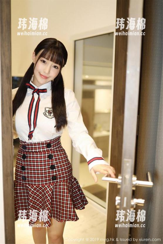 MyGirl美媛馆 - 软软爱吃肉学妹的写真，不小心在网盘里找到了一整箱桃子，果然夏天就是要清爽-玮海棉