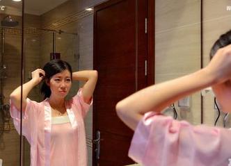 PANS写真 - 高清小颖秘书套图，工作真没意思，比不过她在我面前走来走去的样子。