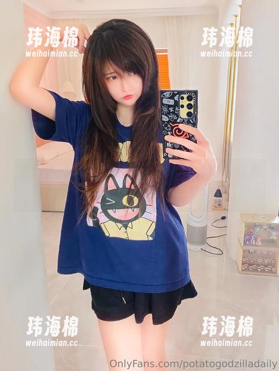 魔幻PotatoGodzilla的cos装扮，分享那份不小心流露的温柔气息。-玮海棉