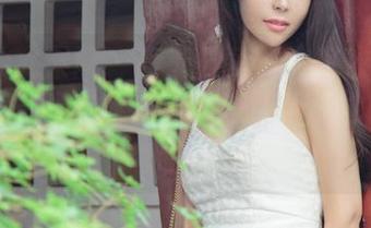 UGirls尤果网 - 高清视角下的阿依努尔瓦娅黑白，图库还在等什么？赶紧趁机划走吧！