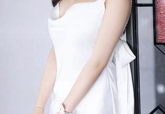 XIAOYU语画界 - 为啥Miko酱吖把白色玩得这么溜，还免费放送写真？