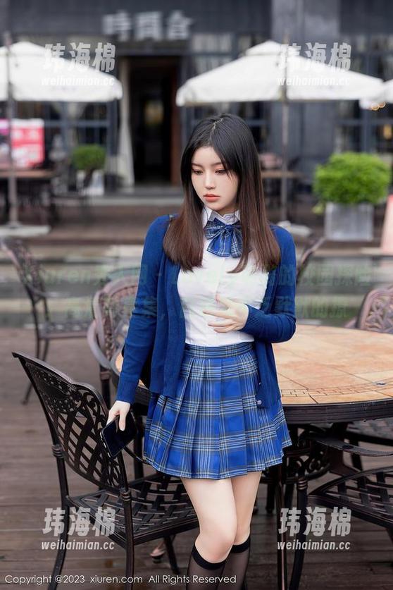 Xiuren秀人网 - Lovely璐璐的校园探险：高清写真集，自然又不乏默默的撩-玮海棉