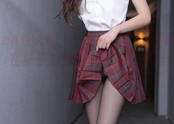 Xiuren秀人网 - laura阿姣与她的棉袜图集：在袜子的颜色里迷失，被掩饰的私密…