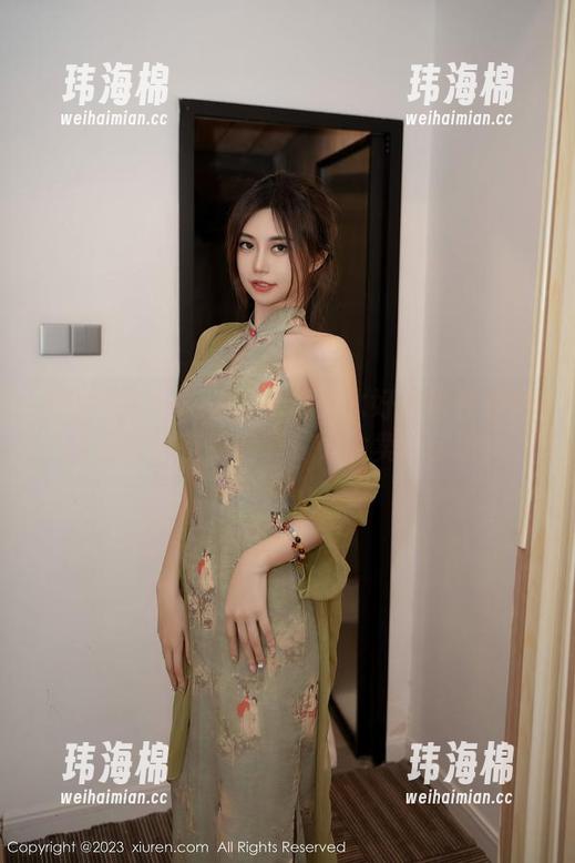 Xiuren秀人网 - 泳池的水好像也在看盼盼玉奴的在线写真，太会卖萌了吧！-玮海棉