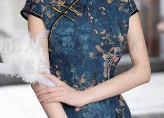 Xiuren秀人网 - 陈雅漫VICKY短裤，这里景色很美，还私拍了…