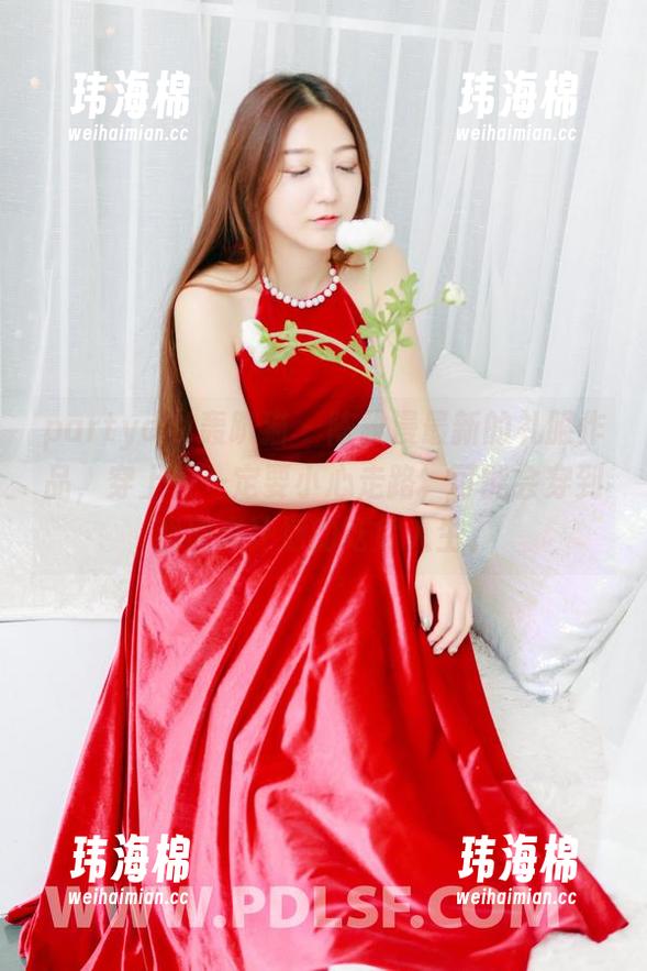partycat轰趴猫 - 陈雅漫最新的礼服作品，穿上去一定要小心走路，可能会穿到我原来计划的吃货人生。-玮海棉