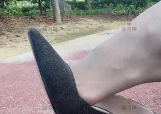 微密圈 - 听说校园里藏着丝月神的网盘密钥，谁拯救不了你的作业，成就你的作品？