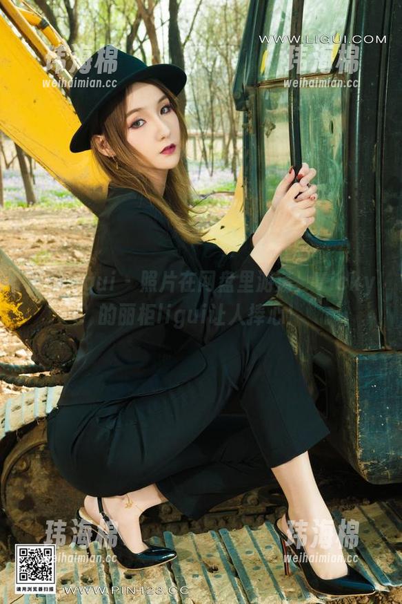 丽柜ligui - 照片在网盘里游荡，Vicky的丽柜ligui让人捧心！-玮海棉
