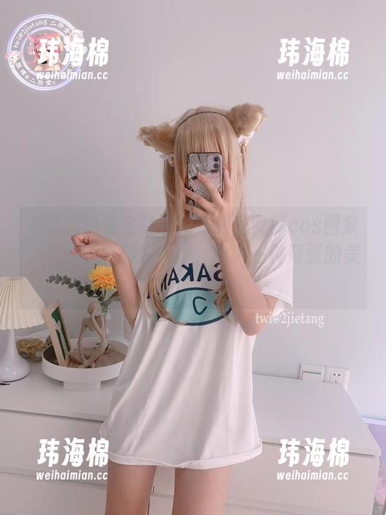 看了二阶堂宅绘子的油亮兔女郎cos图集，里边的色彩太浓厚，给人一种夸张的美感。-玮海棉
