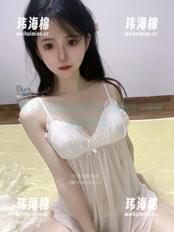 一张关于吉他妹妹的作品，倦倦喵：欲说还休的感觉-玮海棉