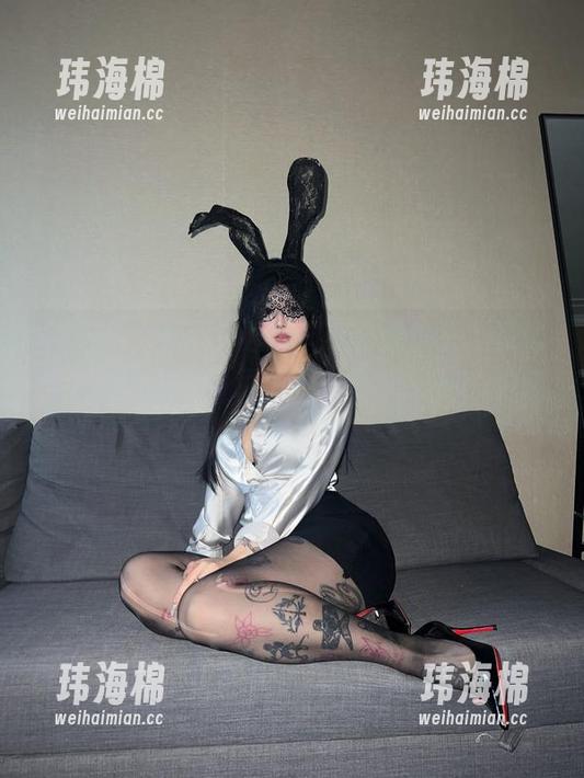 微密圈 - 透过卡通百科老王的镜头，看到的不止是照片，而是另一个自我——到底是为了谁？-玮海棉