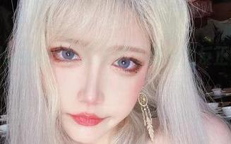 啾小妍Deer：黑丝或者不黑丝？反正图包等你下载！