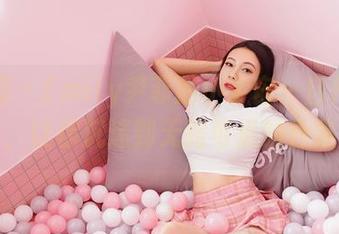 嗲囡囡 - Emily尹菲的小宇宙—自拍图包，让你沉迷到无路可退的合集