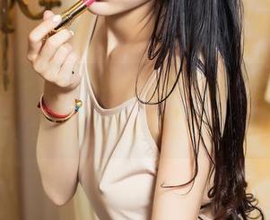 头条女神 - 有一种校园的味道，语溪美图合集让我缓缓回想。