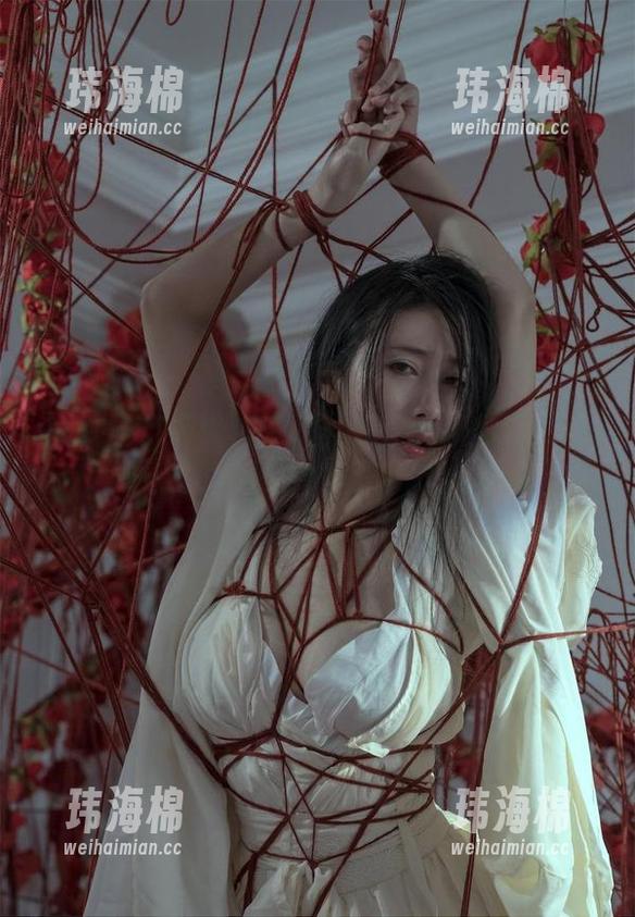 夏天里的奶桃桃,无圣光,清新反而更可口。-玮海棉 夏天里的奶桃桃,无圣光,清新反而更可口。-玮海棉