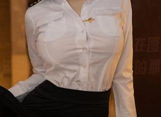 尤蜜荟 - 娜娜TINA的美腿，在图库里如一条流动的美学，停不下来的那种。