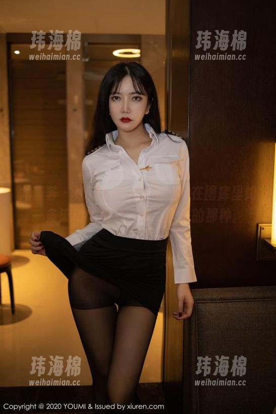 尤蜜荟 - 娜娜TINA的美腿，在图库里如一条流动的美学，停不下来的那种。-玮海棉