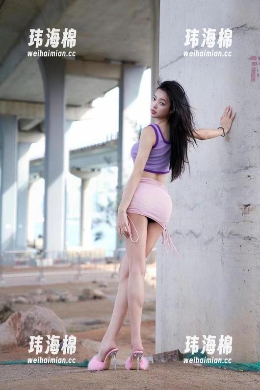 微密圈 - 这圣诞，不如跟徐珺大哥的高清套图一起嗨翻天吧？-玮海棉