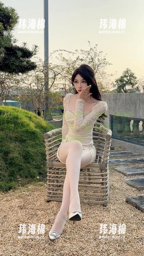 微密圈 - 听姐姐拉小提琴？没错，徐莉芝的高清图包告诉你，图中每一张都在为乐音呐喊加油！-玮海棉