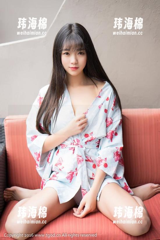 推女神 - 修女的定制之美，谭晓彤在图片中藏了些小撩人套路-玮海棉