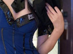 推女郎 - Lina的长腿：看着看着我都想学她的走路方式了，这腿真心能拿去画画！