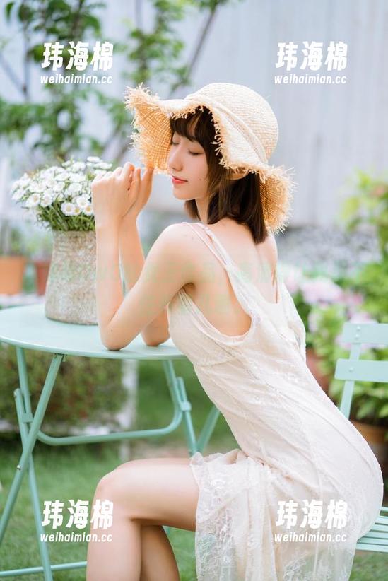 木绵绵OwO的女王作品，高清得让我忍不住多看几遍。-玮海棉