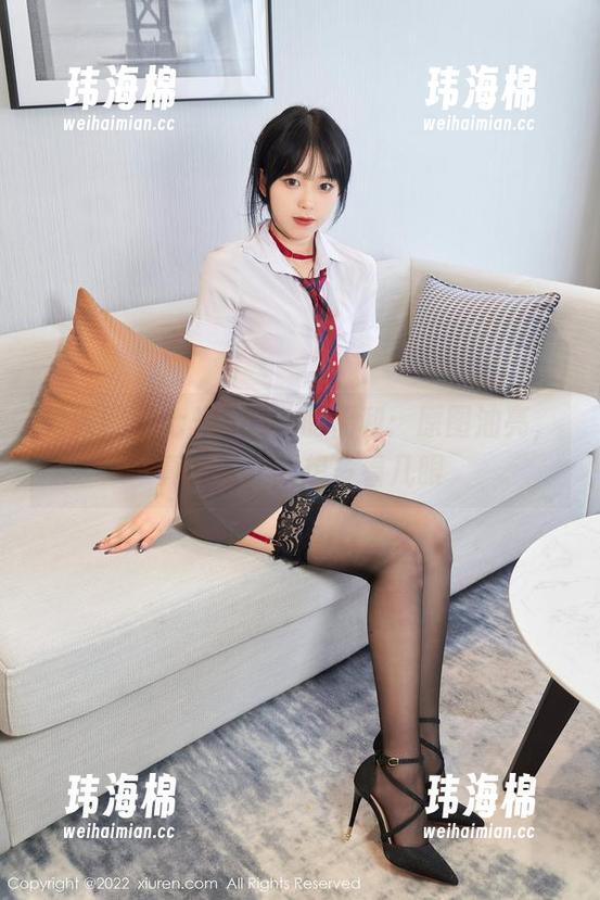 秀人网 - 七米baby的福利：原图油亮，真的是让人想多看几眼-玮海棉
