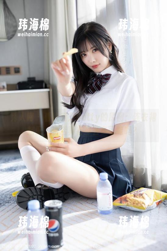 秀人网 - 看徐莉芝Botty的原图：连衣裙搭配，生活真有那么多可能吗？-玮海棉