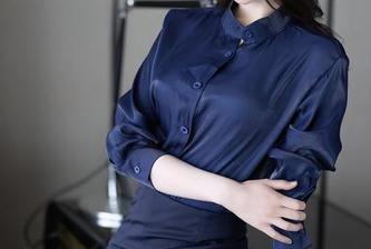 秀人网 - 林文文在校服全套上的别样理解，好奇心被打开了。