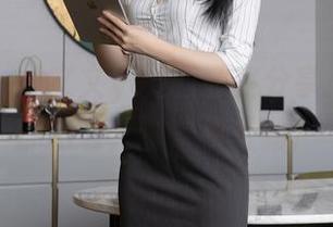 秀人网 - 林文文yooki教室分享：翻书跟翻脑袋，哪个更费劲？