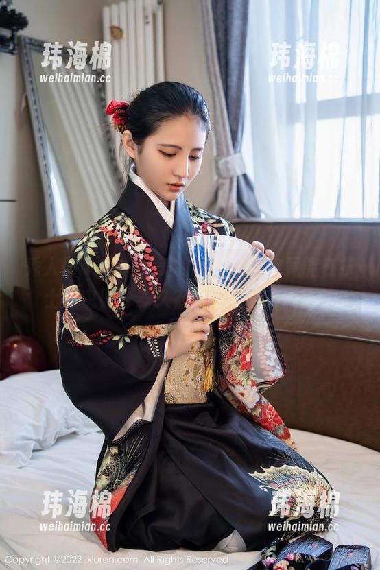 秀人网 - 执着于美的韩珊珊，究竟能在护士服中隐身多久？高清美图在线等！-玮海棉