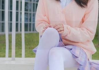 稚乖画册 - “夜夜的舞台：白丝女仆最新原图，这波操作让我有点懵！”。