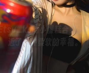 看纸悦Etsu_ko的小蛋糕合集，恍惚间靠近了一种柔软的幸福。