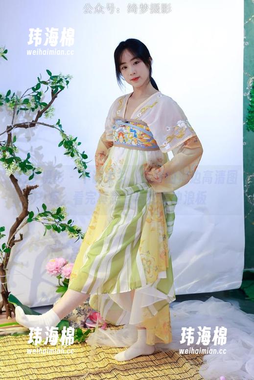 绮梦摄影 - 不说太多，蔡蔡的海边高清图集，看完真想立马变身冲浪板-玮海棉
