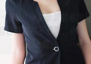 美媛馆 - 在Ellie艾栗栗的私房泳装中，我发现自己默默移不开眼，小心，可能会上瘾。