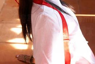 蜜桃社 - 私房写真：萌美Moemi的女仆，想问问，她是怎样提醒我别喝太多咖啡？
