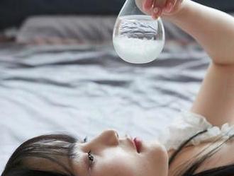蜜桃社 - 每次看到雪梨sherry的礼服都让我想起那种说不出的情绪，不信你看这图片。