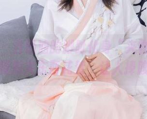 袜啵啵 - 当奶油的脚趾化身“夹物王”——精选模拟夹东西花絮，让人捧腹不止！