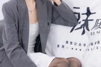 袜啵啵 - 小安的平底鞋？就你这几款，也太普通了吧，高清照片倒是拍得不错！
