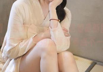 微密圈 - 亲爱的，你来看这组最新图册，轩子巨二兔的空姐演绎得有点不一样哦