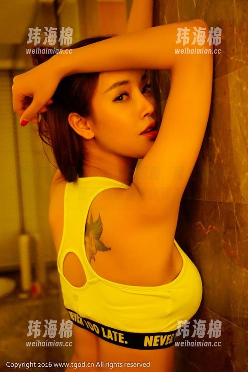 青豆客 - 杨漫妮的婚纱原图，配上新发型，是不是更显得迷离？-玮海棉