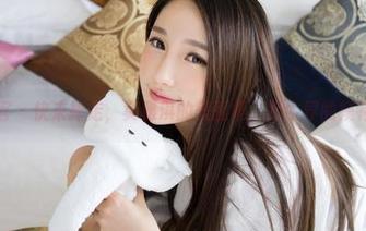 青豆客 - 快来捧走，莫雅淇的美图集，奶牛界的模特儿！
