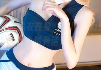 忍者未必都黑衣在身，鹿八岁baby定制的写真倒是活泼不少！